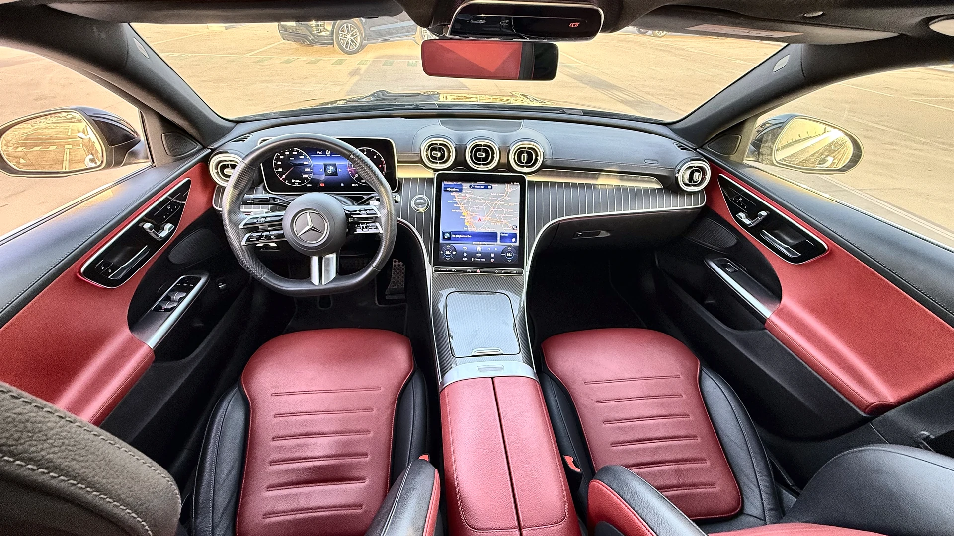 Mercedes-Benz C-Class AMG vue 4